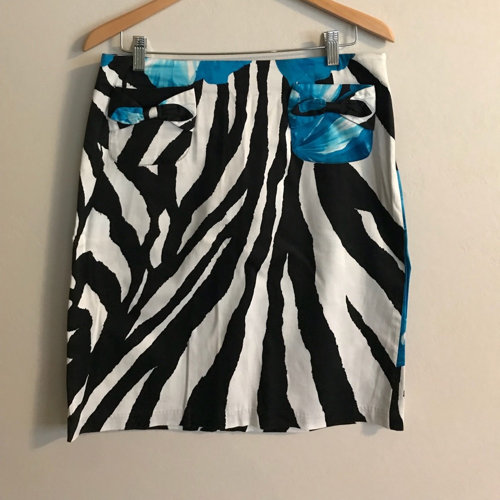 Patterned skirt - Picture 2 of 5